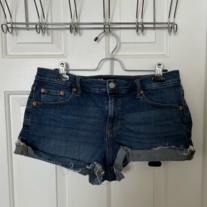 GAP cut off Jean shorts size 30